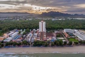 Golden Beach Cha Am Hotel