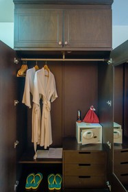 Golden Beach Cha Am Hotel