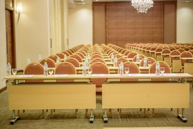 Golden Beach Cha Am Hotel