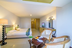 Golden Beach Cha Am Hotel