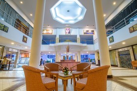 Golden Beach Cha Am Hotel