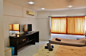 Golden Guesthouse
