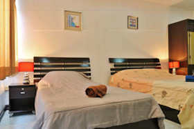 Golden Guesthouse