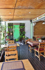 Golden Guesthouse