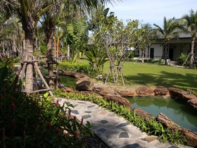 Jurassic Mountain Resort & Fishing Park