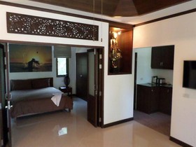 Jurassic Mountain Resort & Fishing Park
