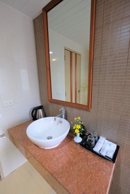 Long Beach Cha Am Resort