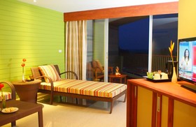 Long Beach Cha Am Resort