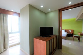 Long Beach Cha Am Resort