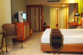 Long Beach Cha Am Resort
