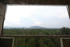Long Beach Cha Am Resort
