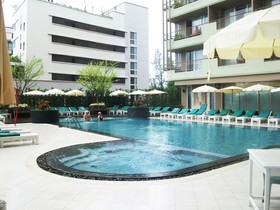 Long Beach Cha Am Resort