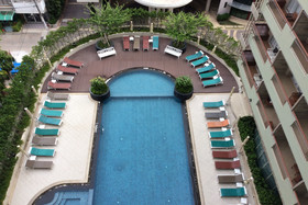 Long Beach Cha Am Resort