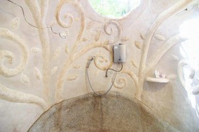 Naidee Sculptured Huts @ Vic Hua Hin