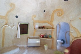Naidee Sculptured Huts @ Vic Hua Hin