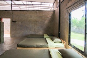 Naidee Sculptured Huts @ Vic Hua Hin