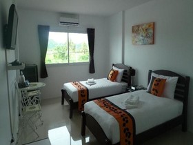 Phet Cha-am Plaza & Resort