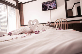 Season Palace Huahin Hotel