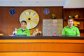 Season Palace Huahin Hotel