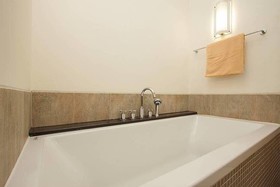Sunvillas Hua Hin Blue Lagoon