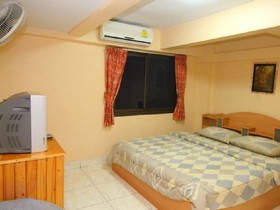 Urs Treff Guesthouse