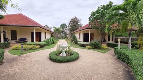 Welcome to our Oasis The Beautiful Bungalow Green