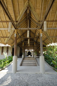 AKA Resort & Spa
