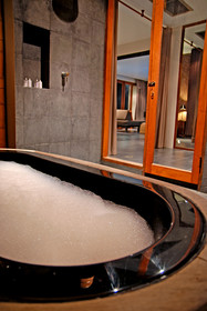 AKA Resort & Spa