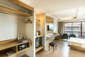 Ayrest Hua Hin