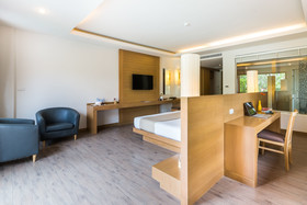 Ayrest Hua Hin