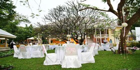 Baan Bayan Beachfront Hotel
