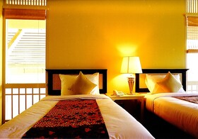 Baan Bayan Beachfront Hotel