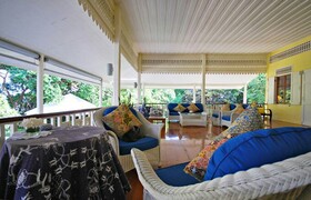 Baan Bayan Beachfront Hotel
