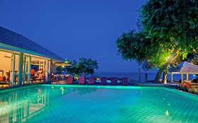 Baan Bayan Beachfront Hotel