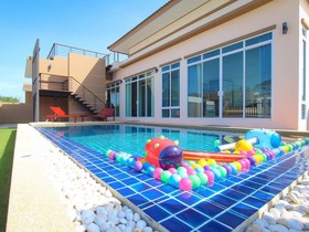 Baan Chom Chan Pool Villa
