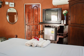 Baandin Huaiphung Resort
