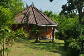Baandin Huaiphung Resort