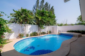 Baan Hawai Pool Villa