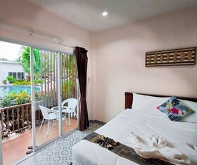 Baan Loksouylokchay