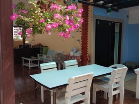 Baan Lom Talay