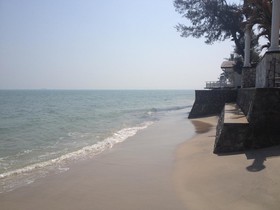Baan Lom Talay