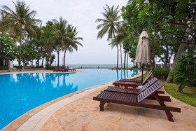 Baan LonSai Beachfront Condominium