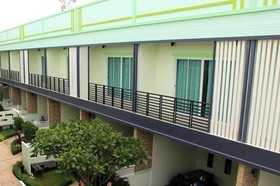 OYO 242 Baan Noppadol Hua Hin Resort