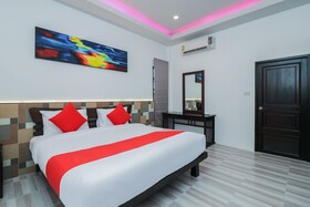 Baan Noppadol Hua Hin Loft Resort