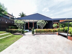 Baan Noppadol Hua Hin Loft Resort