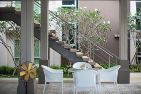 Baan Peang Ploen by Montri