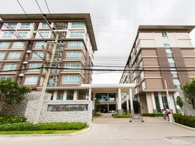 Baan Peang Ploen by Stone Head Hua Hin