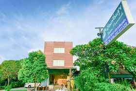 Baan Poemsuk by OYO Rooms