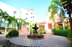 Baan Rajdamnern Hua Hin