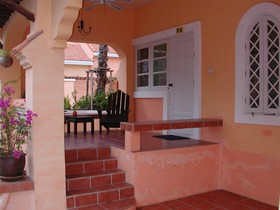 Baan Rajdamnern Hua Hin